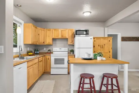 ADU kitchen